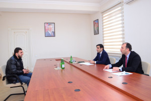 Aqrar Xidmətlər Agentliyinin sədri Sərdar Hacıyev Tovuzda vətəndaşları qəbul edib, təsərrüfatlara baş çəkib