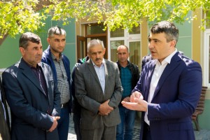 İNAM KƏRİMOV “AQROLİZİNQ” AÇIQ SƏHMDAR CƏMİYYƏTİNİN FƏALİYYƏTİ İLƏ TANIŞ OLUB