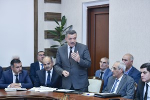 Kənd Təsərrüfati Nazirliyində 2019-cu ildə taxıl əkininə hazırlıq vəziyyəti müzakirə olunub