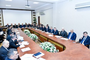 Kənd Təsərrüfati Nazirliyində 2019-cu ildə taxıl əkininə hazırlıq vəziyyəti müzakirə olunub
