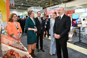 Prezident İlham Əliyev 19-cu “Caspian Agro Week” və 31-ci “InterFood Azerbaijan” sərgiləri ilə tanış olub