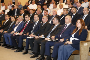 Ağdaşda aqrar sahədə yeni Dövlət Proqramının müzakirəsi ilə bağlı regional müşavirə keçirilib