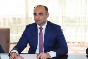 “Aqroservis” ASC-nin İdarə Heyətinin sədri Mehman Veysəlov Naxçıvanda vətəndaşlarla görüşüb, təsərrüfatlara baş çəkib