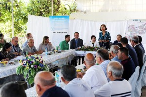 Salyanda torpaqların konsolidasiyası ilə bağlı layihənin bağlanış mərasimi keçirilib