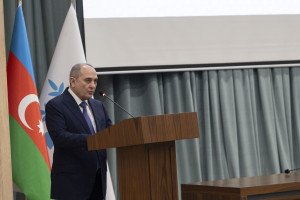 Kənd Təsərrüfatı Nazirliyində Ulu Öndər Heydər Əliyevin anadan olmasının 103 illiyinə həsr olunmuş tədbir keçirilib