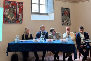 İtaliyada keçirilən beynəlxalq seminarda Azərbaycanın qayaüstü sənət irsi və qədim kənd təsərrüfatı ənənələri təqdim olunub