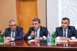 Ağcabədidə “Aqrar sahədə dövlətin dəstək mexanizmləri” mövzusunda panel müzakirəsi keçirilib