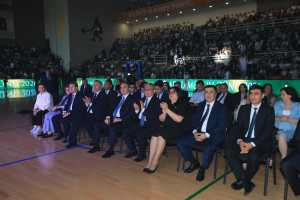 ADAU-da “Məzun günü” təntənə ilə qeyd olunub