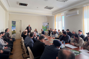 Çoxsaylı subasma hadisələri baş vermiş Şabranda fermerlərlə görüş keçirilib