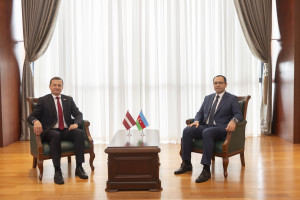 Nazir Məcnun Məmmədov Latviyanın nümayəndə heyəti ilə görüşüb