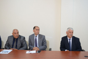 Kənd təsərrüfatı nazirinin müavini Zaur Əliyev Yardımlıda vətəndaşlarla görüşüb, təsərrüfatlara baş çəkib