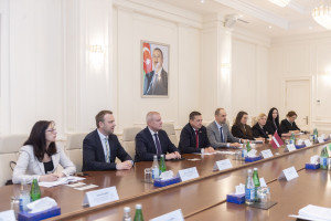 Nazir Məcnun Məmmədov Latviyanın nümayəndə heyəti ilə görüşüb