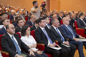 Ağcabədidə aqrar sahədə yeni Dövlət Proqramının müzakirəsi ilə bağlı regional müşavirə keçirilib