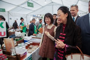 Representatives of the diplomatic corps accredited in Azerbaijan have visited the Honey Fair schedule