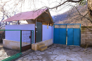 “Şəhərdən Kəndə” layihəsi çərçivəsində Şamaxıda fermer təsərrüfatına dəstək göstərilib