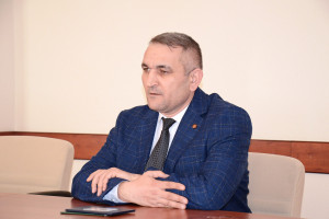 Elm, təhsil və insan resursları şöbəsinin müdiri Fərid Nəcəfov Masallıda vətəndaşları qəbul edib