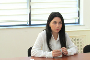 Kənd təsərrüfatı nazirinin müavini İlhamə Qədimova Xızıda vətəndaşları qəbul edib, fermerlərlə görüşüb
