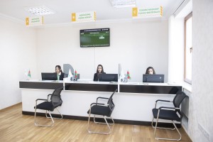 Kənd Təsərrüfatı naziri İnam Kərimov Oğuzda vətəndaşları qəbul edib