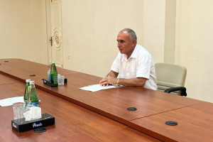 Kənd Təsərrüfatı Nazirliyinin Aparat rəhbəri Azad Cəfərli Göygöldə vətəndaşlarla görüşüb, təsərrüfatlara baş çəkib