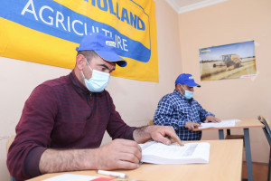Kombayn mexanizatorlarına ödənişsiz təlimlər keçirilib