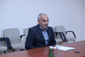 AXA sədri Zərdabda vətəndaşlarla görüşüb, təsərrüfatlara baş çəkib