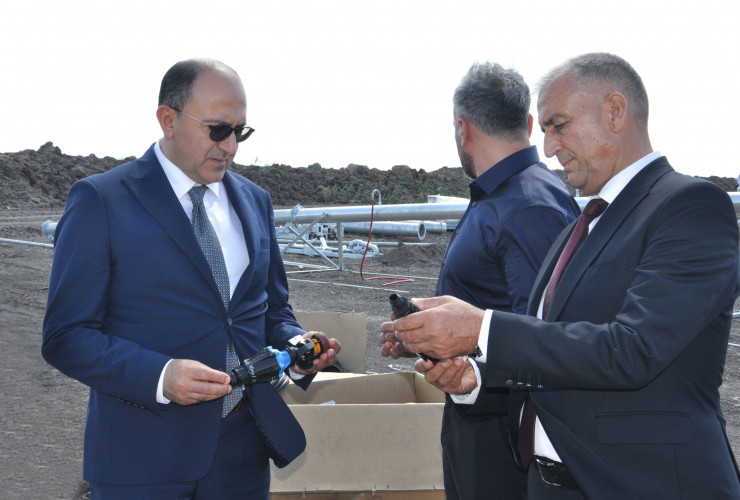 AKİA sədri Yalçın Camalov Saatlıda vətəndaşlarla görüşüb, təsərrüfatlara baş çəkib